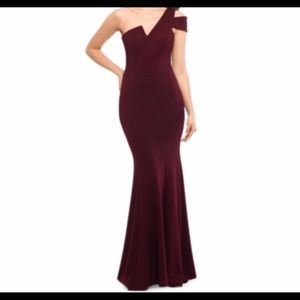 Burgundy long dress size  6p